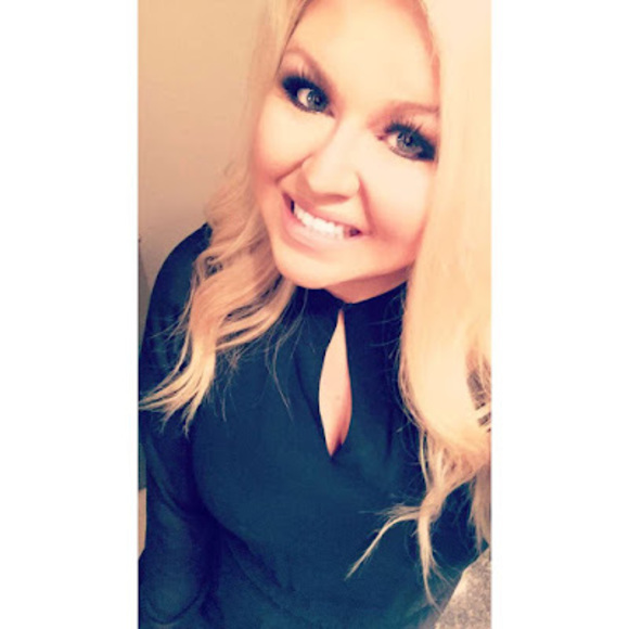 Meet your Posher, Brie - Picture 2 of 2